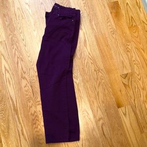 Apt 9 skinny leg jeans. Modern fit size 10